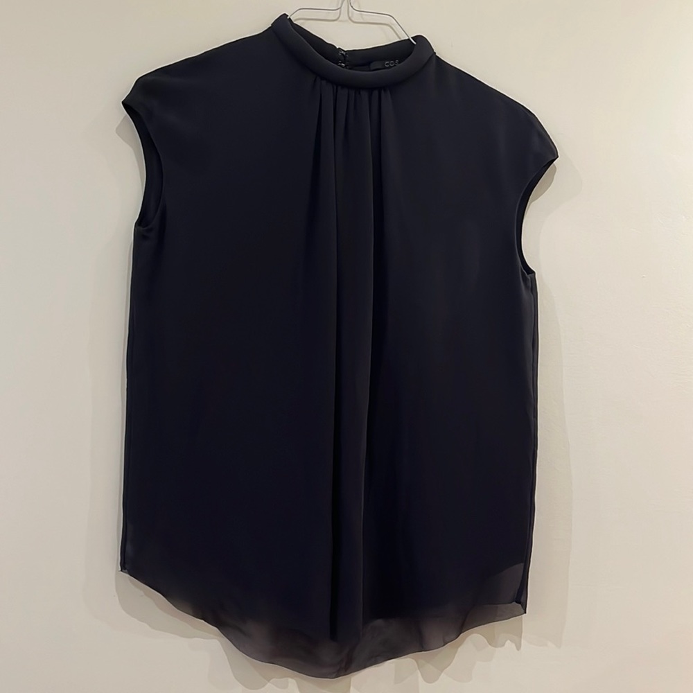 COS navy blue top